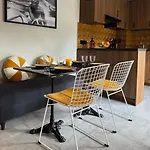 Cosy Avec Balcon, 1 A Maxime Сент-Максим